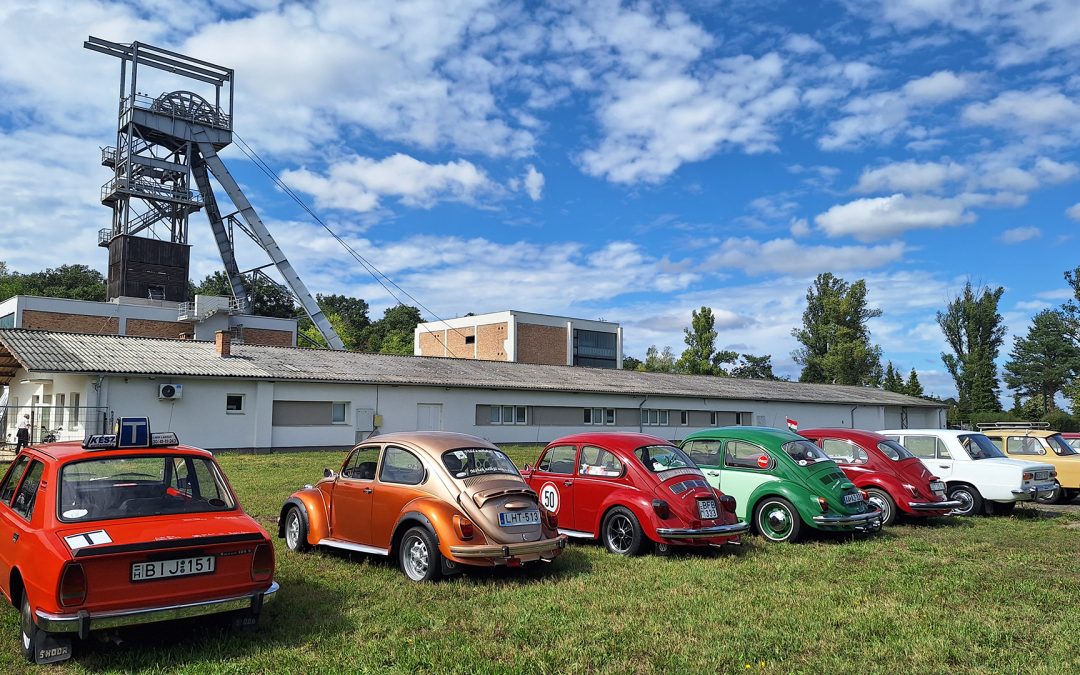 Veteránautók találkozója a Bányászati Múzeumban
